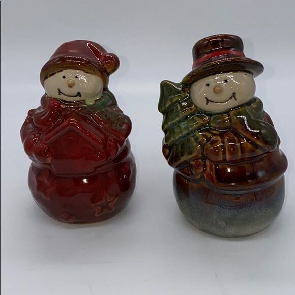 Mr. and Mrs. snowman salt & pepper shakers - Picture 1 of 12